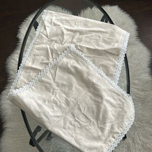 Nicole Miller Home Tan Lace Table Runner 18”x90”